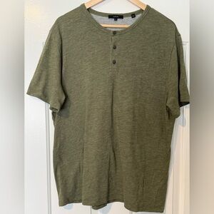 Vince Men’s Henley T-Shirt XL Olive Green Slub Knit Made in Peru